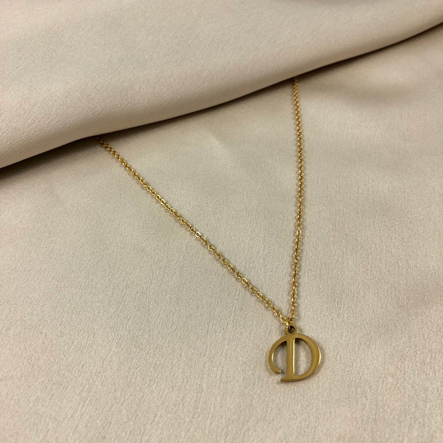 Collier EVIDENCE